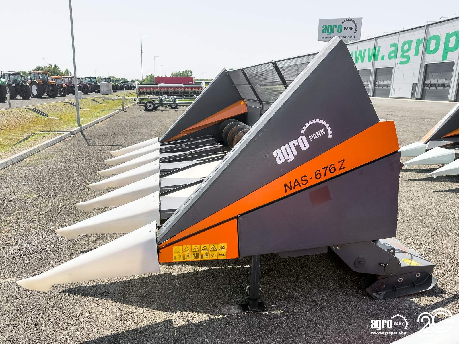 Schneidwerk typu NAS 676 Z sunflower header, with chopper for John Deere combines, Gebrauchtmaschine v Csengele (Obrázek 5)
