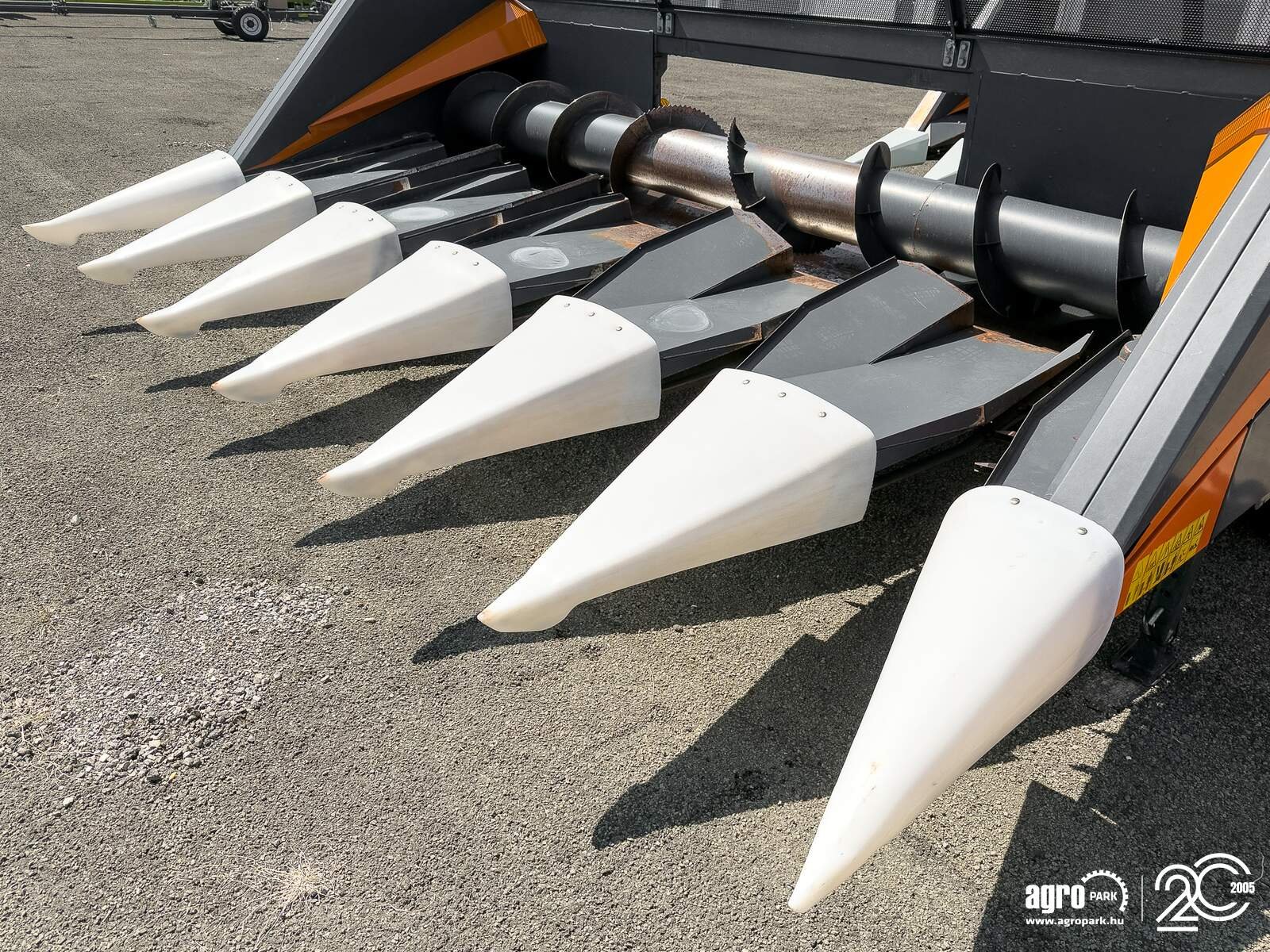 Schneidwerk typu NAS 676 Z sunflower header, with chopper for John Deere combines, Gebrauchtmaschine v Csengele (Obrázek 10)