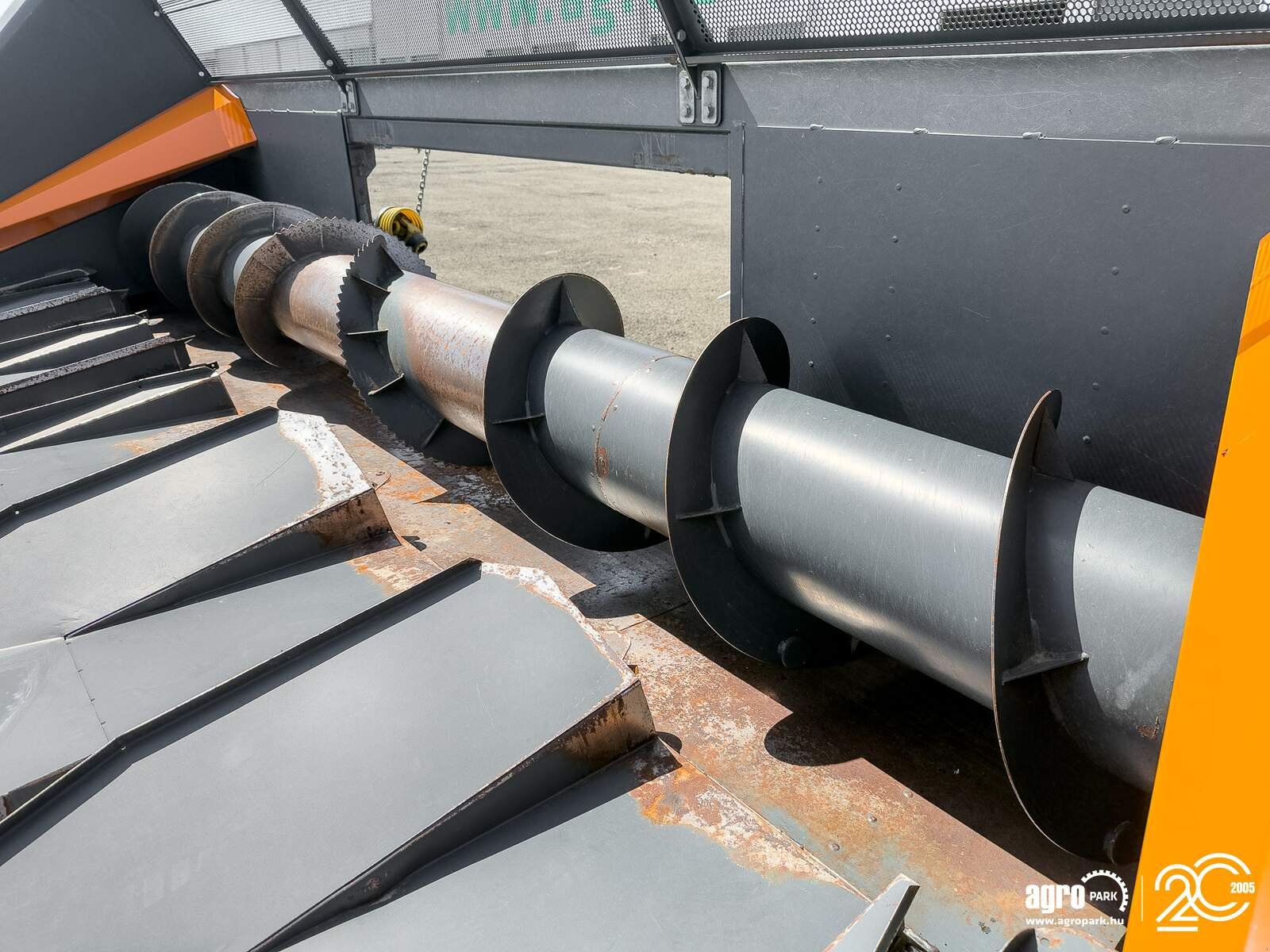 Schneidwerk typu NAS 676 Z sunflower header, with chopper for John Deere combines, Gebrauchtmaschine v Csengele (Obrázek 14)