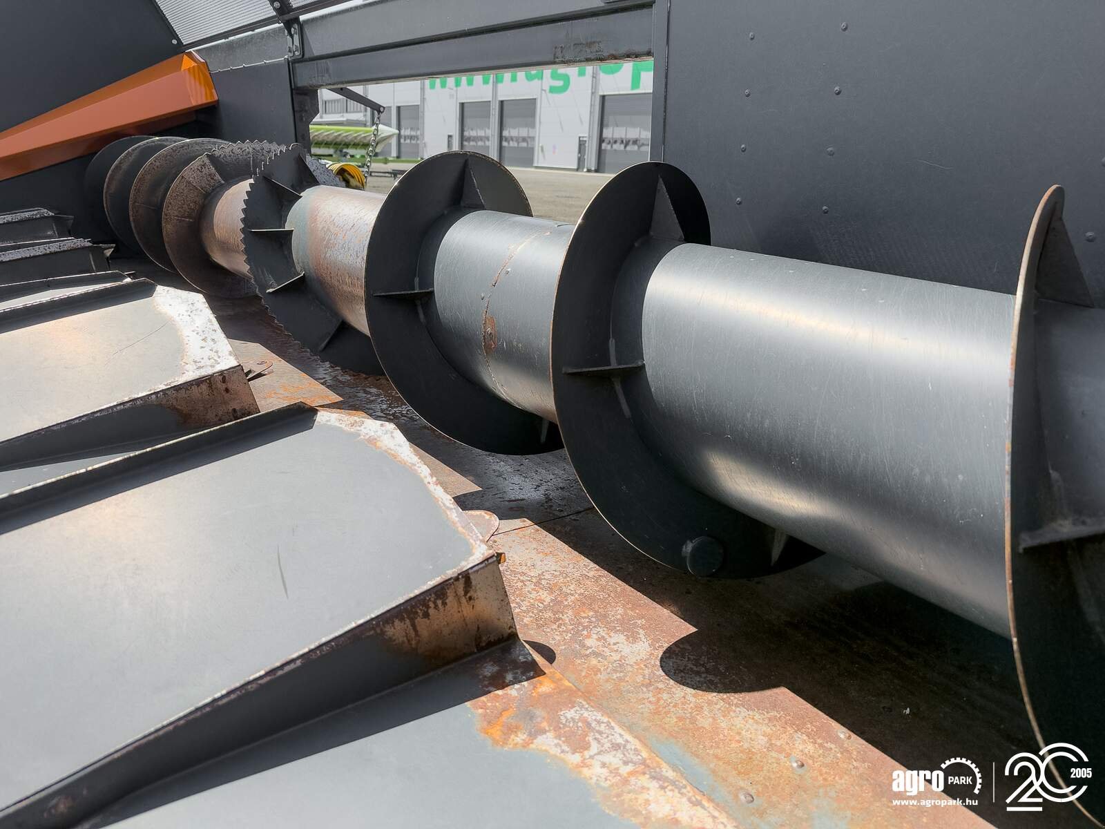 Schneidwerk typu NAS 676 Z sunflower header, with chopper for John Deere combines, Gebrauchtmaschine v Csengele (Obrázek 15)