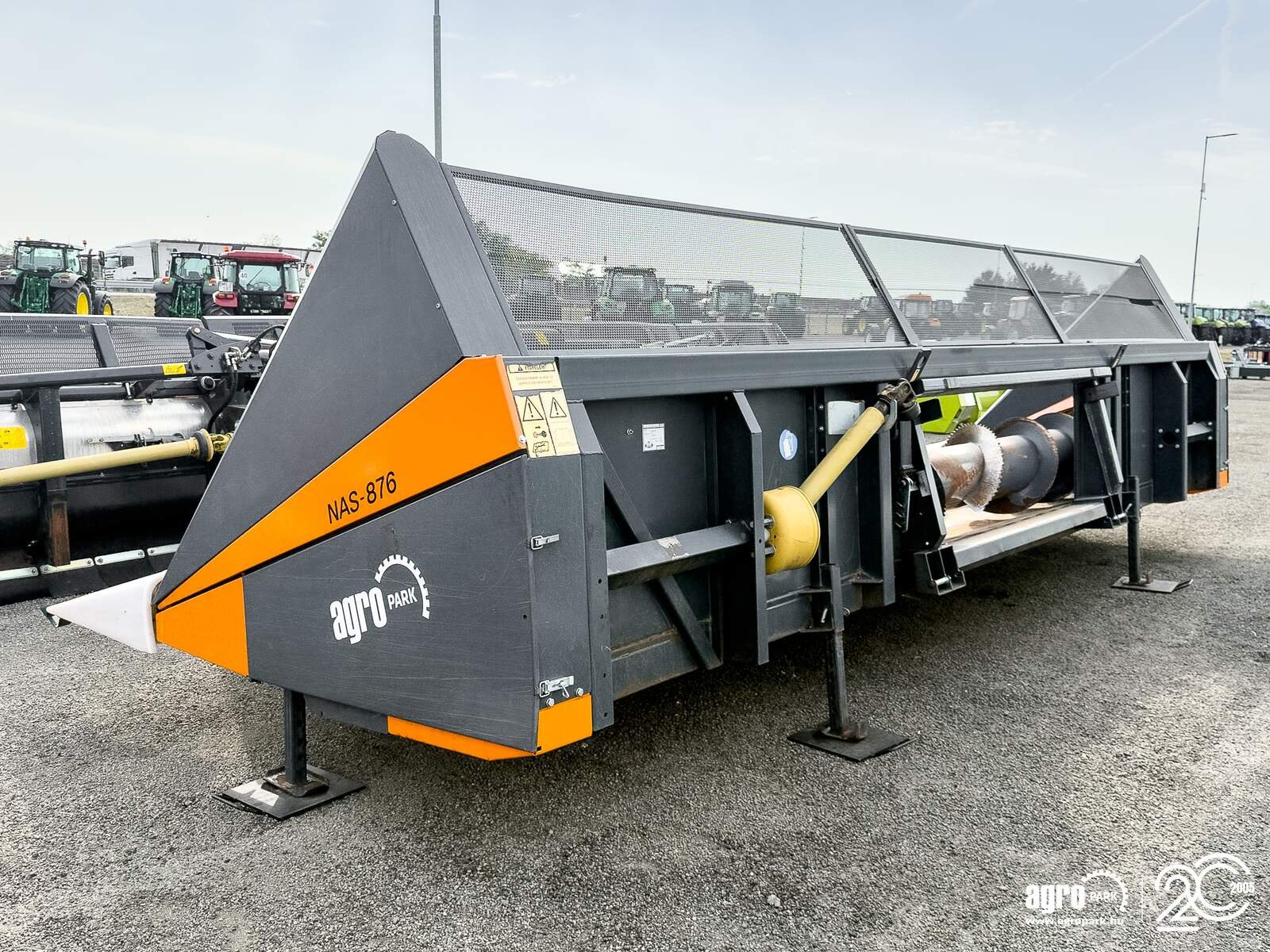 Schneidwerk του τύπου NAS 876 8 rows, 75 cm row spacing, for New Holland combines, Gebrauchtmaschine σε Csengele (Φωτογραφία 5)