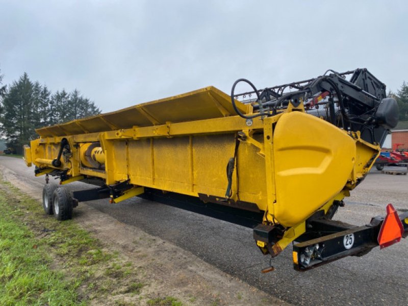 Schneidwerk des Typs New Holland 35" Vario, Gebrauchtmaschine in Hemmet (Bild 15)