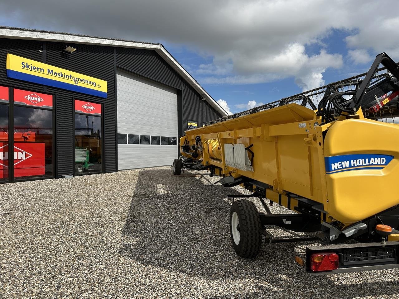 Schneidwerk des Typs New Holland 760CG 10,7M/35FT VF, Gebrauchtmaschine in Skjern (Bild 3)