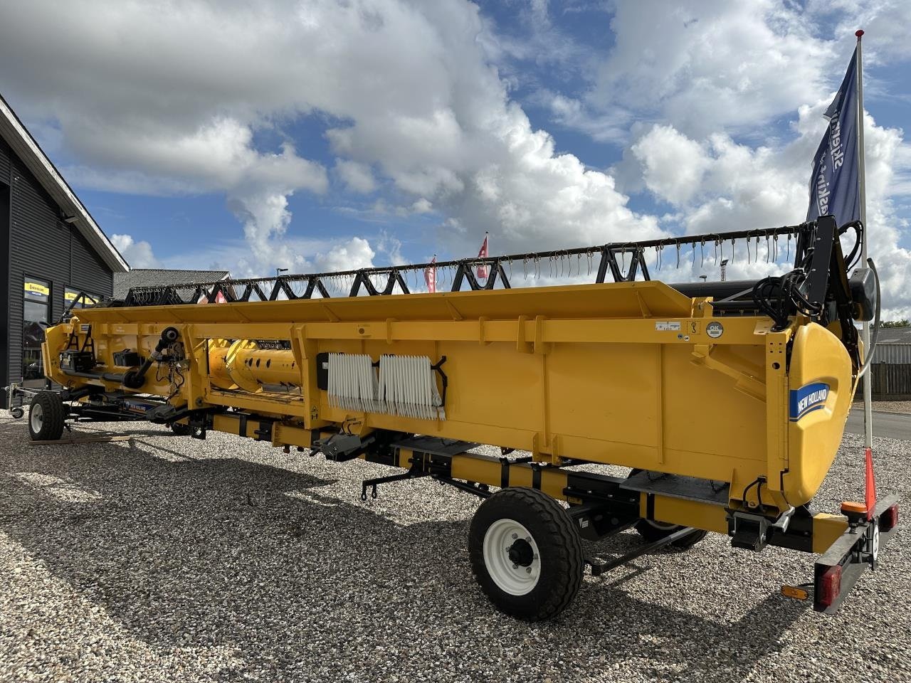 Schneidwerk des Typs New Holland 760CG 10,7M/35FT VF, Gebrauchtmaschine in Skjern (Bild 4)