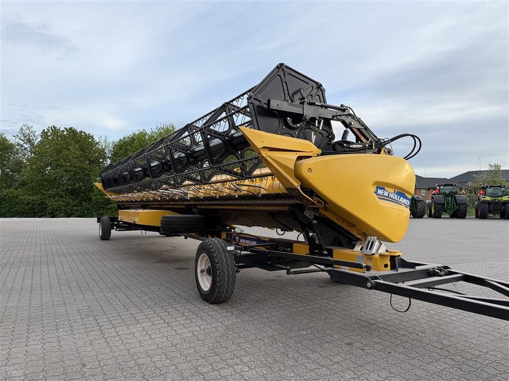 Schneidwerk des Typs New Holland 760CG 35” VarioFeed HD, Gebrauchtmaschine in Gjerlev J. (Bild 4)