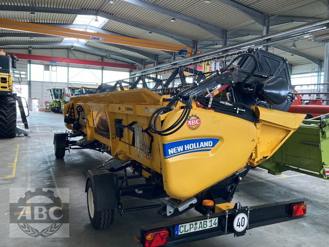 Schneidwerk типа New Holland 760CG 7.62M/25FT VF, Neumaschine в Cloppenburg (Фотография 3)