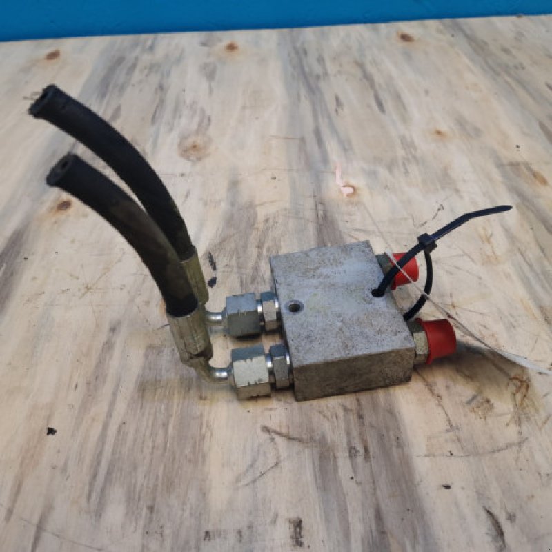 Schneidwerk des Typs New Holland 760CG, Gebrauchtmaschine in Hemmet (Bild 2)