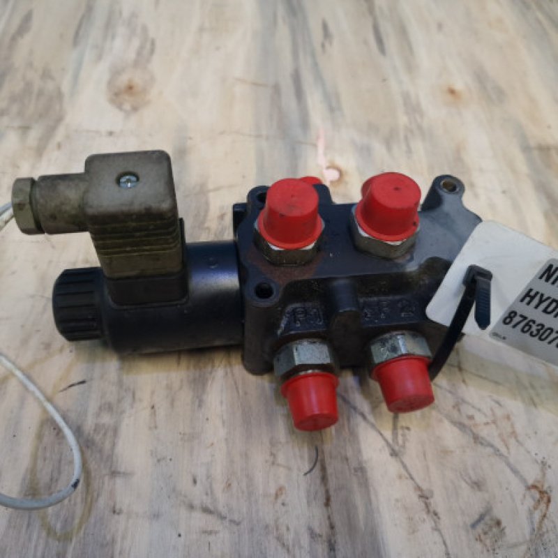 Schneidwerk des Typs New Holland 760CG, Gebrauchtmaschine in Hemmet (Bild 2)