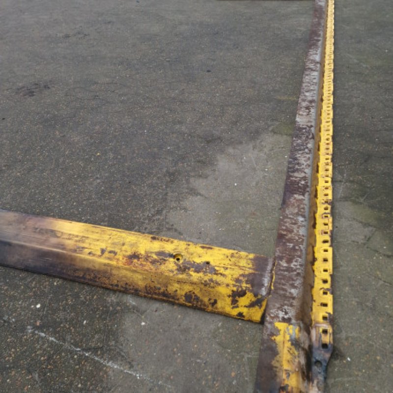 Schneidwerk des Typs New Holland 760CG, Gebrauchtmaschine in Hemmet (Bild 4)