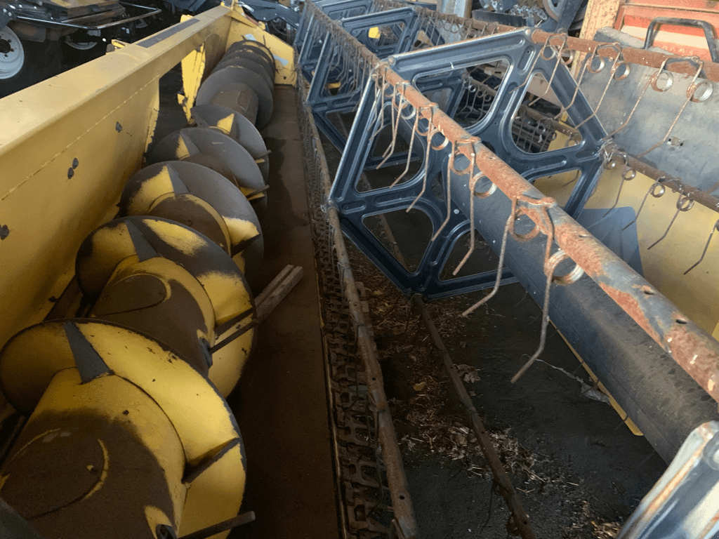 Schneidwerk типа New Holland 7M32 VARIFEED, Gebrauchtmaschine в TREMEUR (Фотография 3)