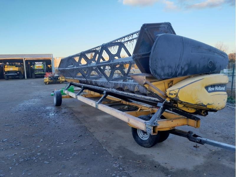 Schneidwerk typu New Holland 7M32, Gebrauchtmaschine v PONTIVY (Obrázek 8)