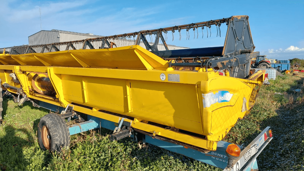 Schneidwerk des Typs New Holland 9.15 M, Gebrauchtmaschine in TREMEUR (Bild 3)