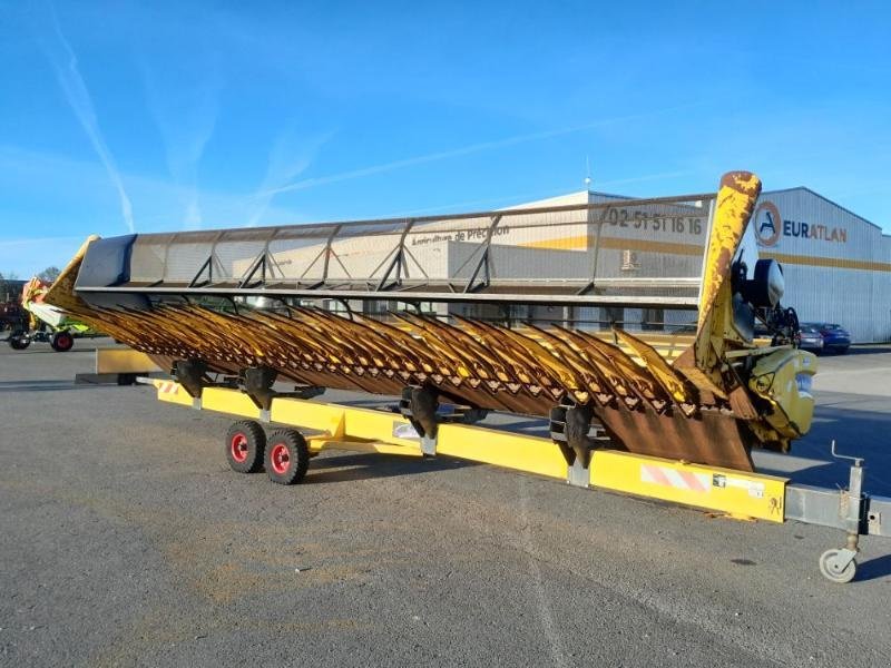 Schneidwerk des Typs New Holland COUPE, Gebrauchtmaschine in ANTIGNY (Bild 1)