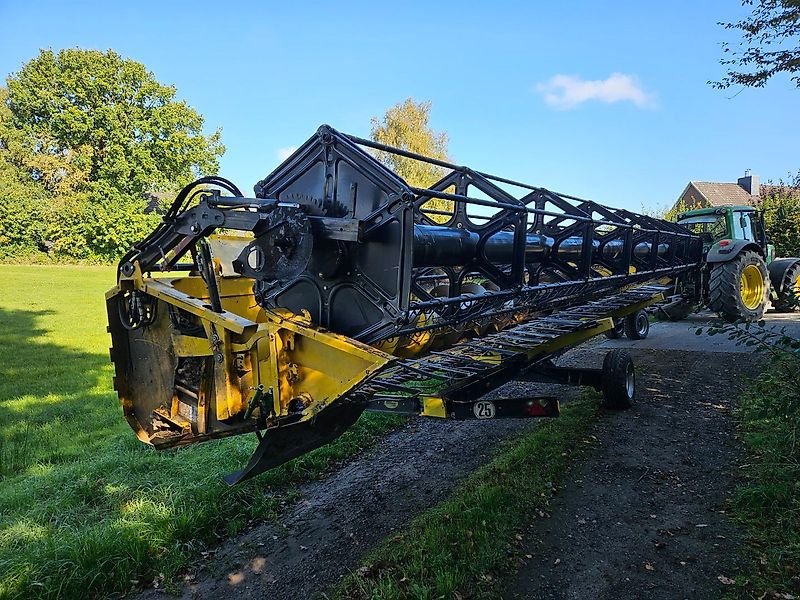 Schneidwerk des Typs New Holland Getreideschneidwerk 10.67m Brandschaden, Gebrauchtmaschine in Honigsee (Bild 3)