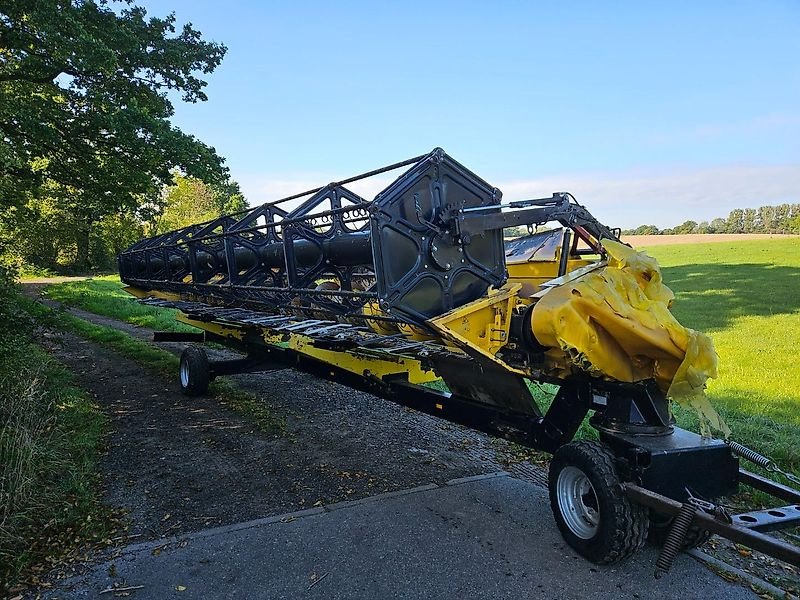 Schneidwerk tipa New Holland Getreideschneidwerk 10.67m Brandschaden, Gebrauchtmaschine u Honigsee (Slika 1)