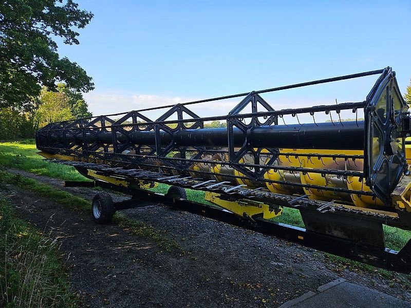 Schneidwerk des Typs New Holland Getreideschneidwerk 10.67m Brandschaden, Gebrauchtmaschine in Honigsee (Bild 2)