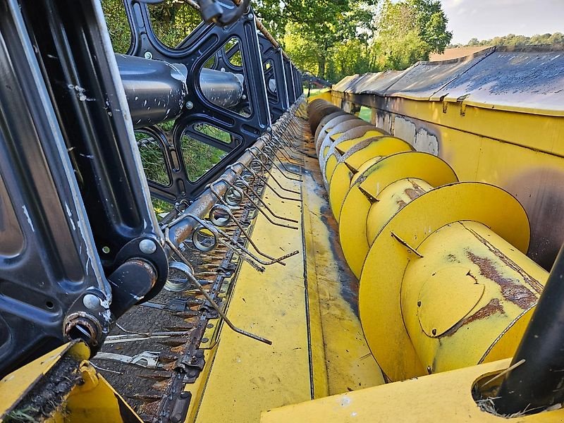 Schneidwerk des Typs New Holland Getreideschneidwerk 10.67m Brandschaden, Gebrauchtmaschine in Honigsee (Bild 12)