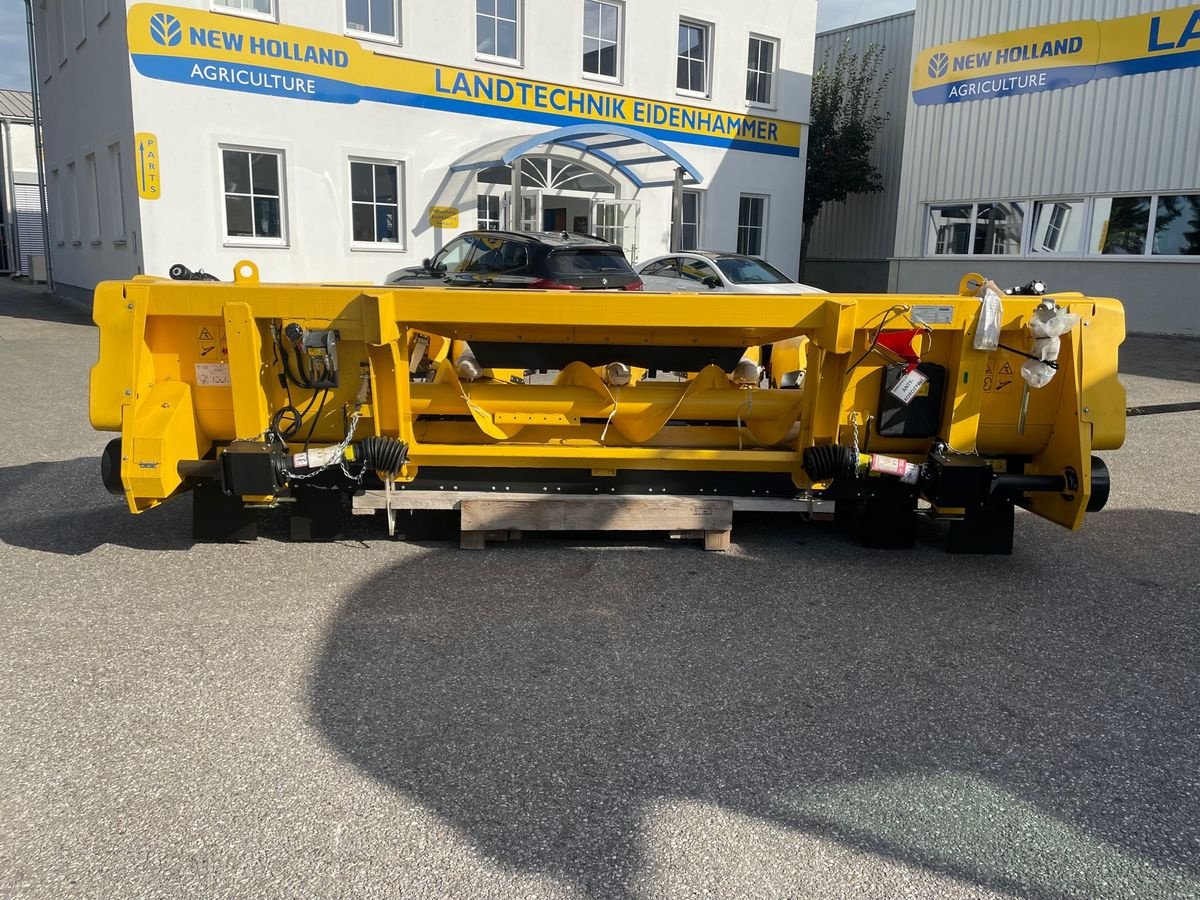 Schneidwerk des Typs New Holland Maispflücker NH 980CR 6R 70, Neumaschine in Burgkirchen (Bild 5)