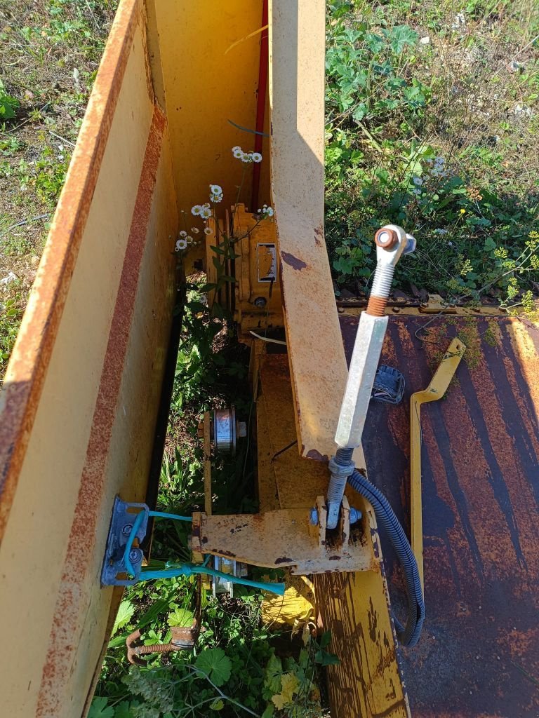 Schneidwerk of the type New Holland Prolonge coupe à colza, Gebrauchtmaschine in Chauvoncourt (Picture 9)