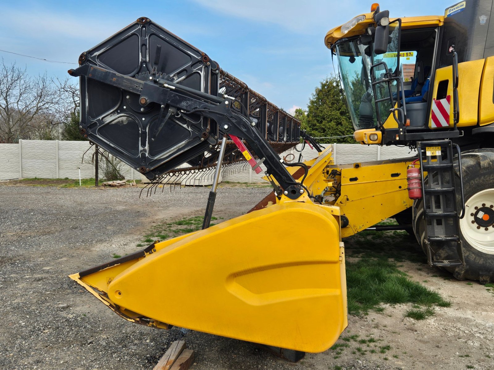 Schneidwerk des Typs New Holland Schneidwerk 10,70 m, Gebrauchtmaschine in Nagycenk (Bild 4)