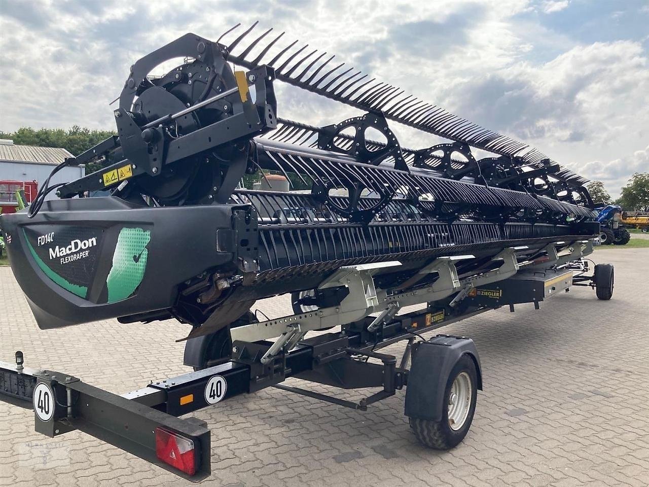 Schneidwerk des Typs Sonstige FD 140, Gebrauchtmaschine in Pragsdorf (Bild 3)