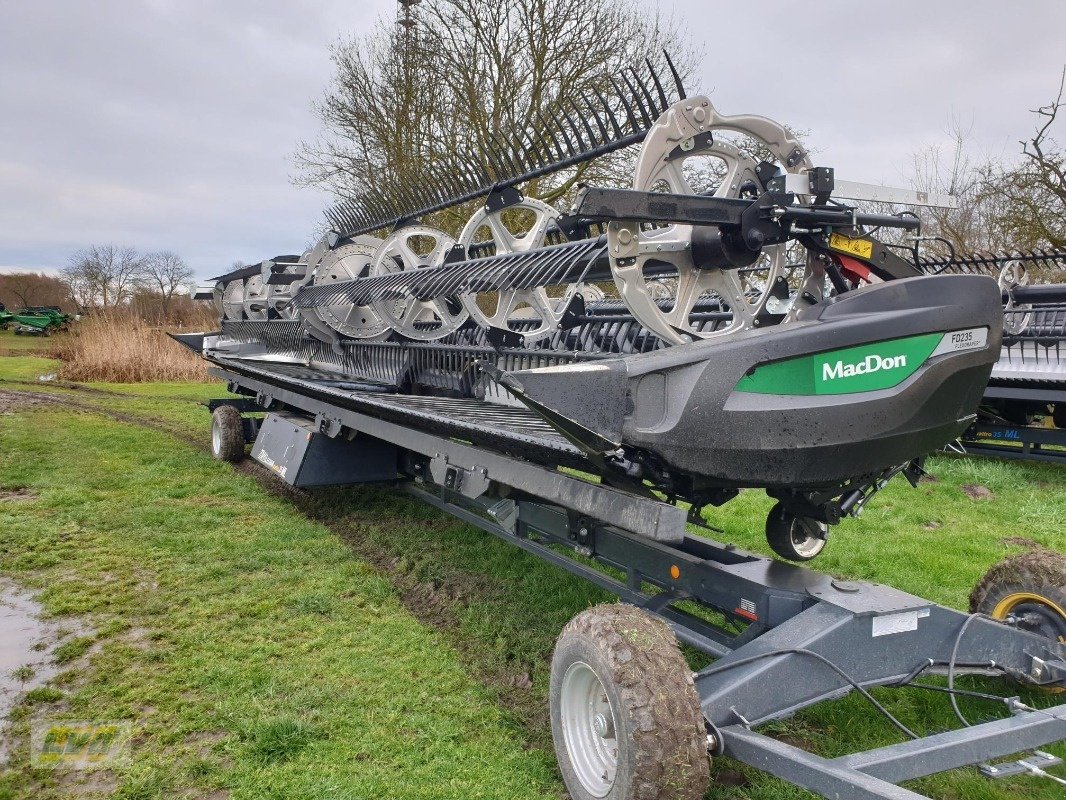 Schneidwerk tipa Sonstige MacDon D 235, Gebrauchtmaschine u Schenkenberg (Slika 1)