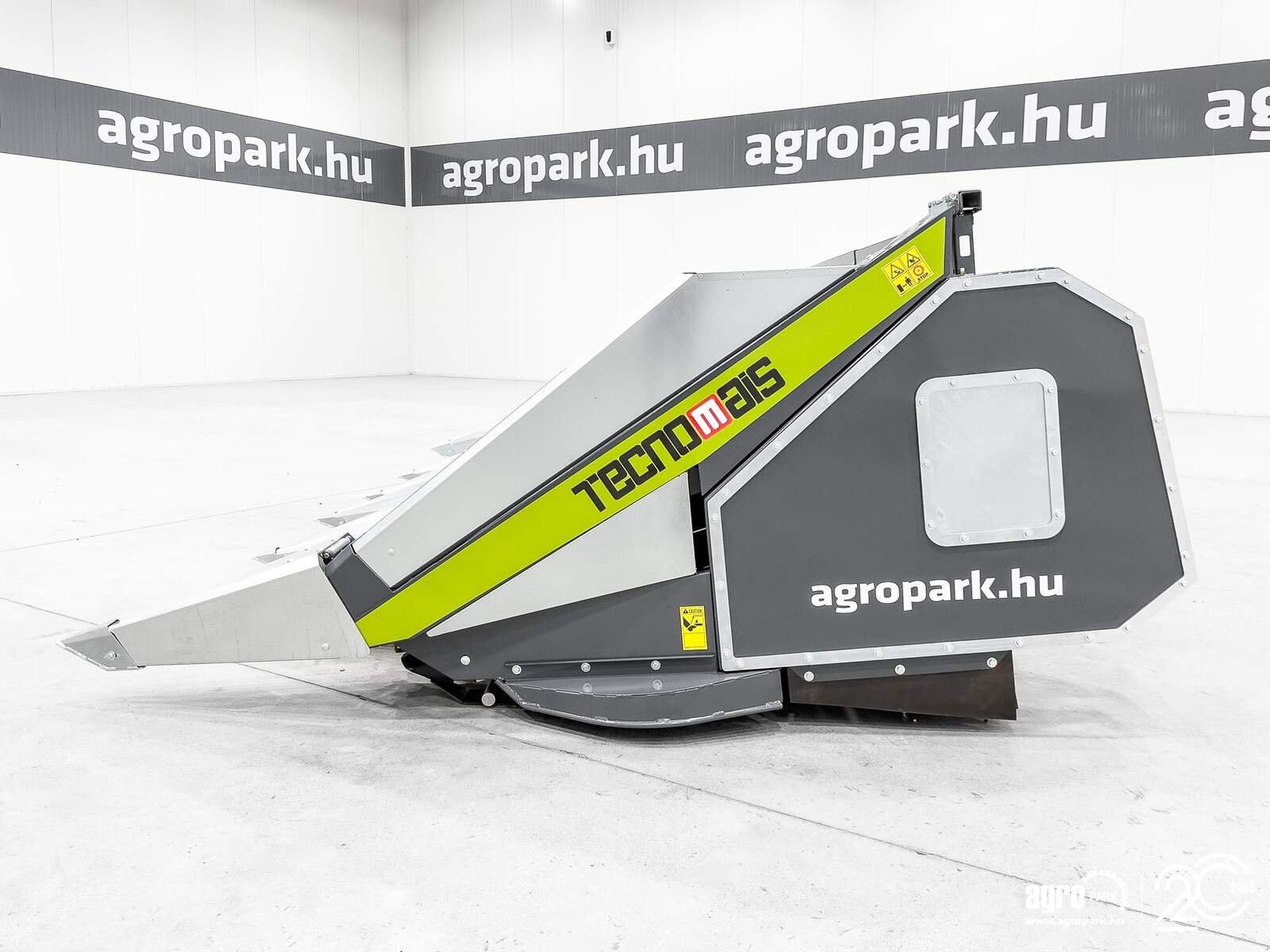 Schneidwerk des Typs Tecnomais TM3 6R 6 row (75 cm), rigid corn header for Claas Tucano and Lexion combines, with chopper and stalk crushers, Gebrauchtmaschine in Csengele (Bild 5)