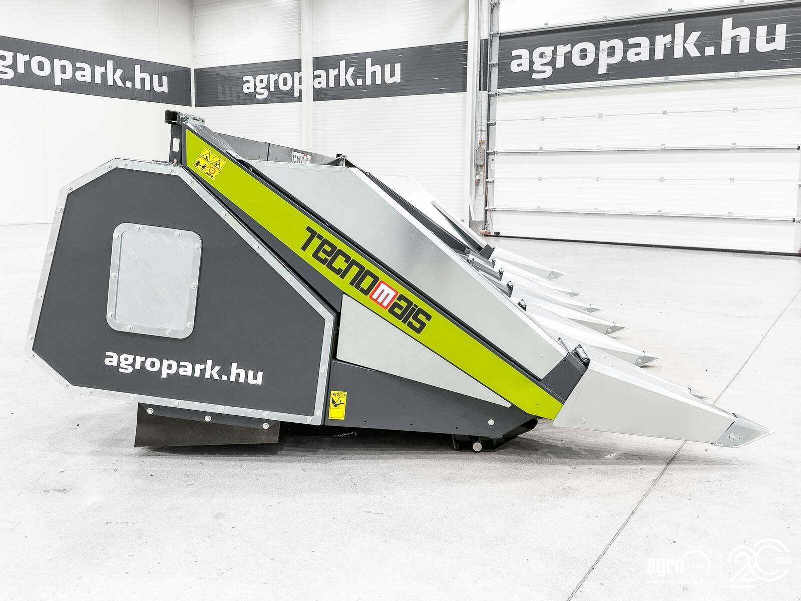 Schneidwerk des Typs Tecnomais TM3 6R 6 row (75 cm), rigid corn header for Claas Tucano and Lexion combines, with chopper and stalk crushers, Gebrauchtmaschine in Csengele (Bild 8)