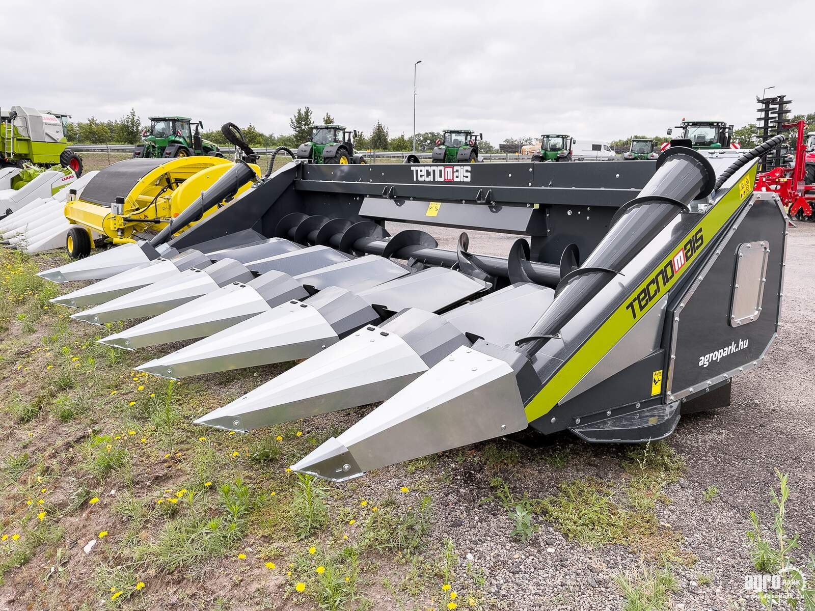 Schneidwerk typu Tecnomais TM3 UNUSED 6 row (75 cm), rigid corn header (Claas), Gebrauchtmaschine w Csengele (Zdjęcie 1)