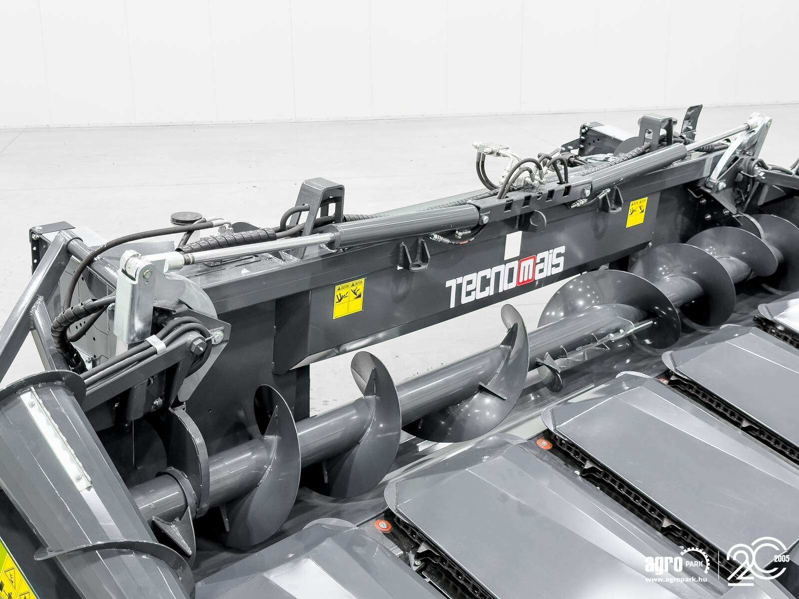 Schneidwerk typu Tecnomais TMRP2 6R-F corn header, 6 row, foldable, 75 cm, for Case IH és New Holland combines, chopper, stalk crushers, Gebrauchtmaschine v Csengele (Obrázek 19)