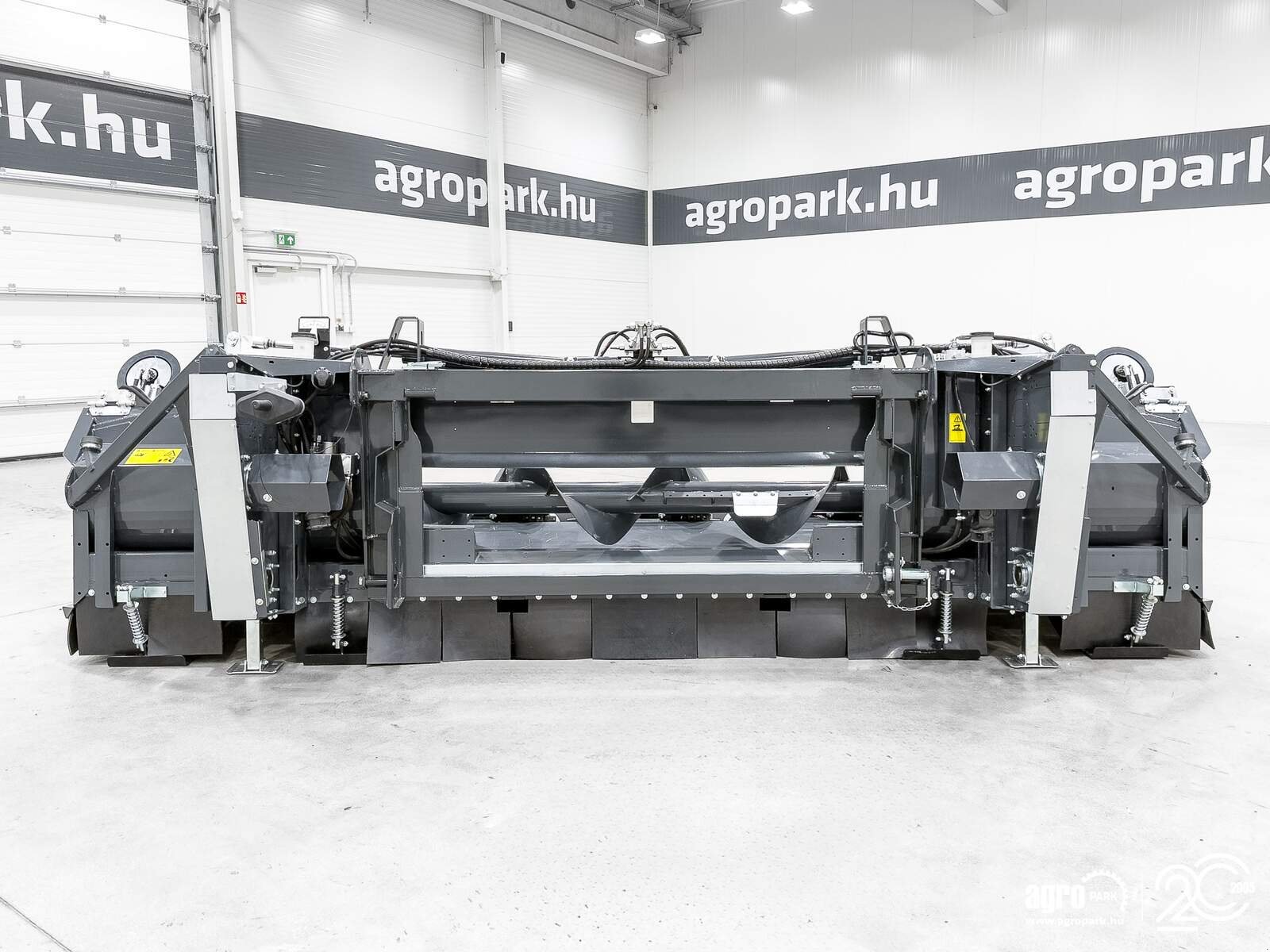 Schneidwerk of the type Tecnomais TMRP2 6R-F corn header, 6 row, foldable, 75 cm, for John Deere W and T combines, chopper, stalk crushers, Gebrauchtmaschine in Csengele (Picture 9)