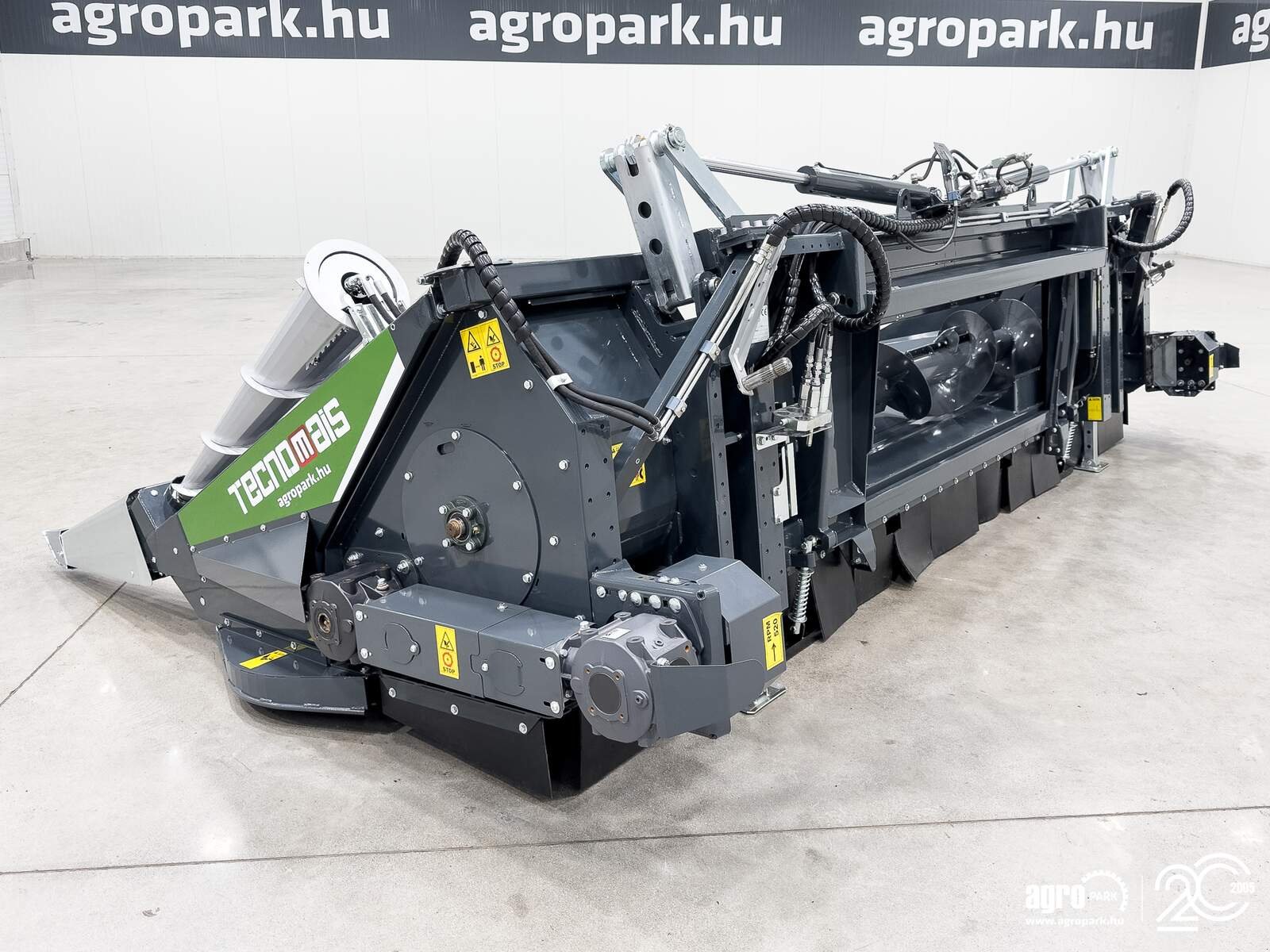 Schneidwerk Türe ait Tecnomais TMRP4 6R-F 6 row (75 cm), foldable corn header, for Claas combines, Gebrauchtmaschine içinde Csengele (resim 4)