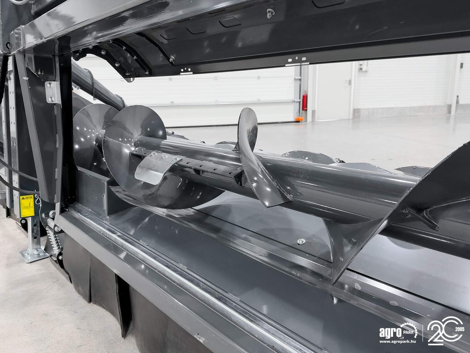 Schneidwerk typu Tecnomais TMRP4 8R-F 8 row (75 cm), foldable corn header, for Case IH and New Holland combines, Gebrauchtmaschine v Csengele (Obrázek 20)