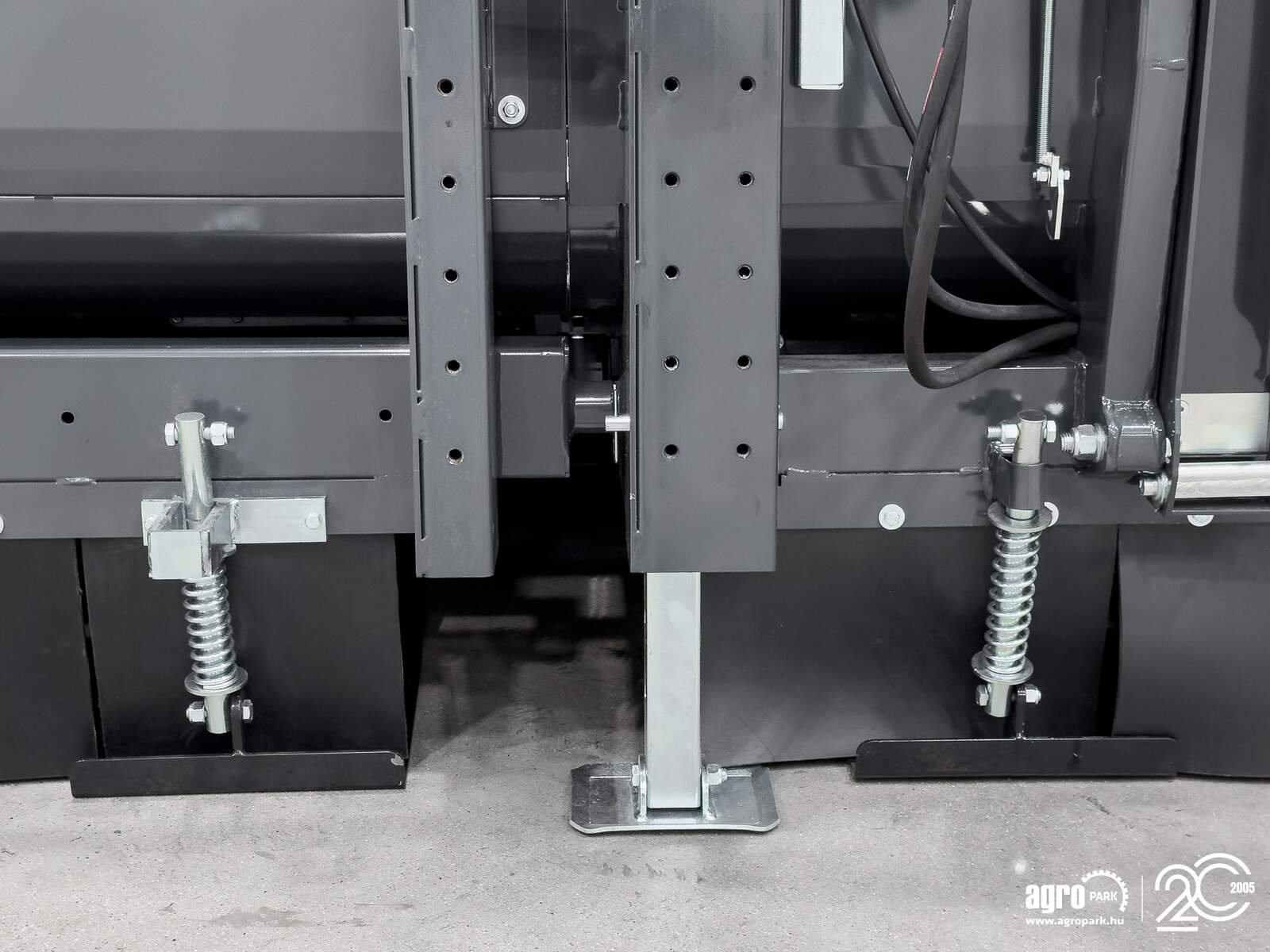 Schneidwerk typu Tecnomais TMRP4 8R-F 8 row (75 cm), foldable corn header, for Case IH and New Holland combines, Gebrauchtmaschine v Csengele (Obrázek 26)