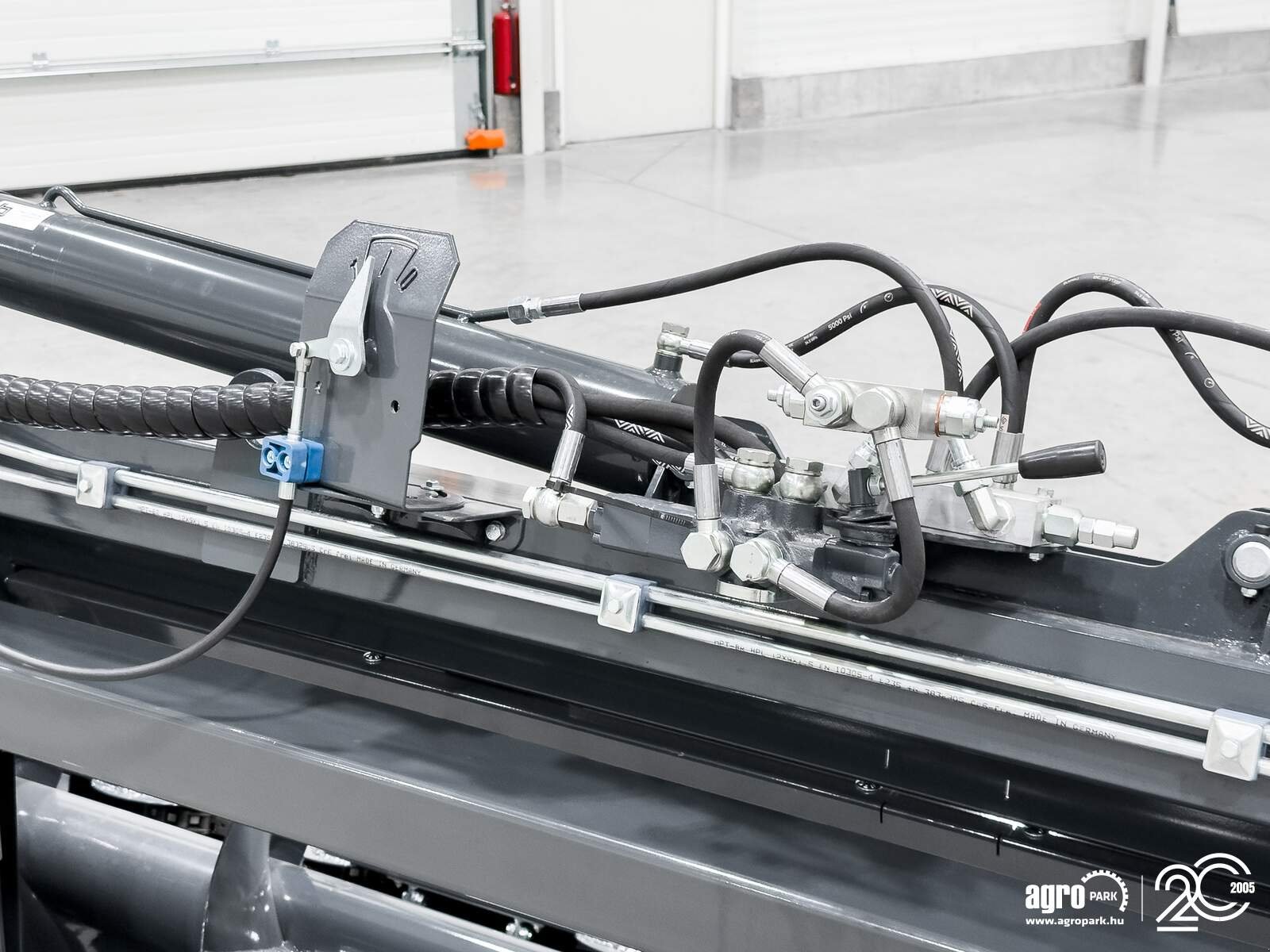 Schneidwerk typu Tecnomais TMRP4 8R-F 8 row (75 cm), foldable corn header, for Case IH and New Holland combines, Gebrauchtmaschine v Csengele (Obrázek 28)