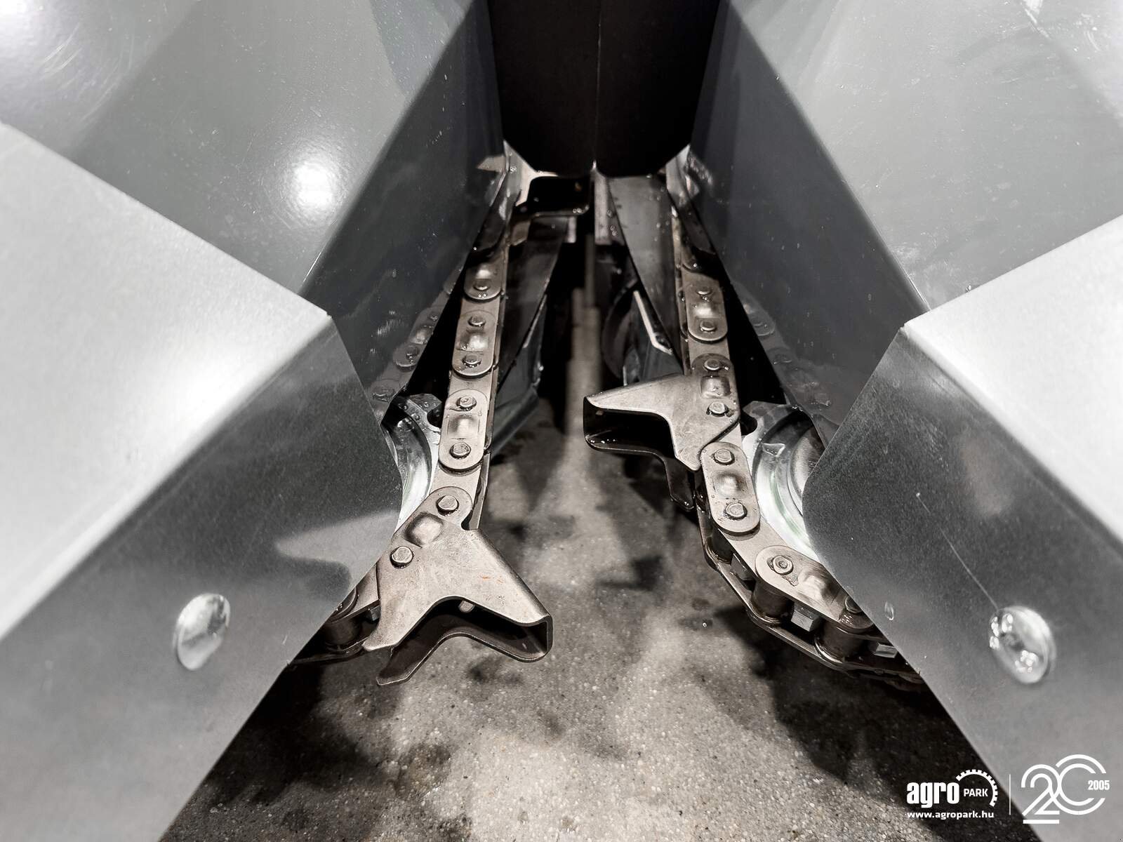 Schneidwerk типа Tecnomais TMRP4 8R-F UNUSED 8 row (75 cm), foldable corn header, for Claas Tucano and Lexion combines, Gebrauchtmaschine в Csengele (Фотография 12)
