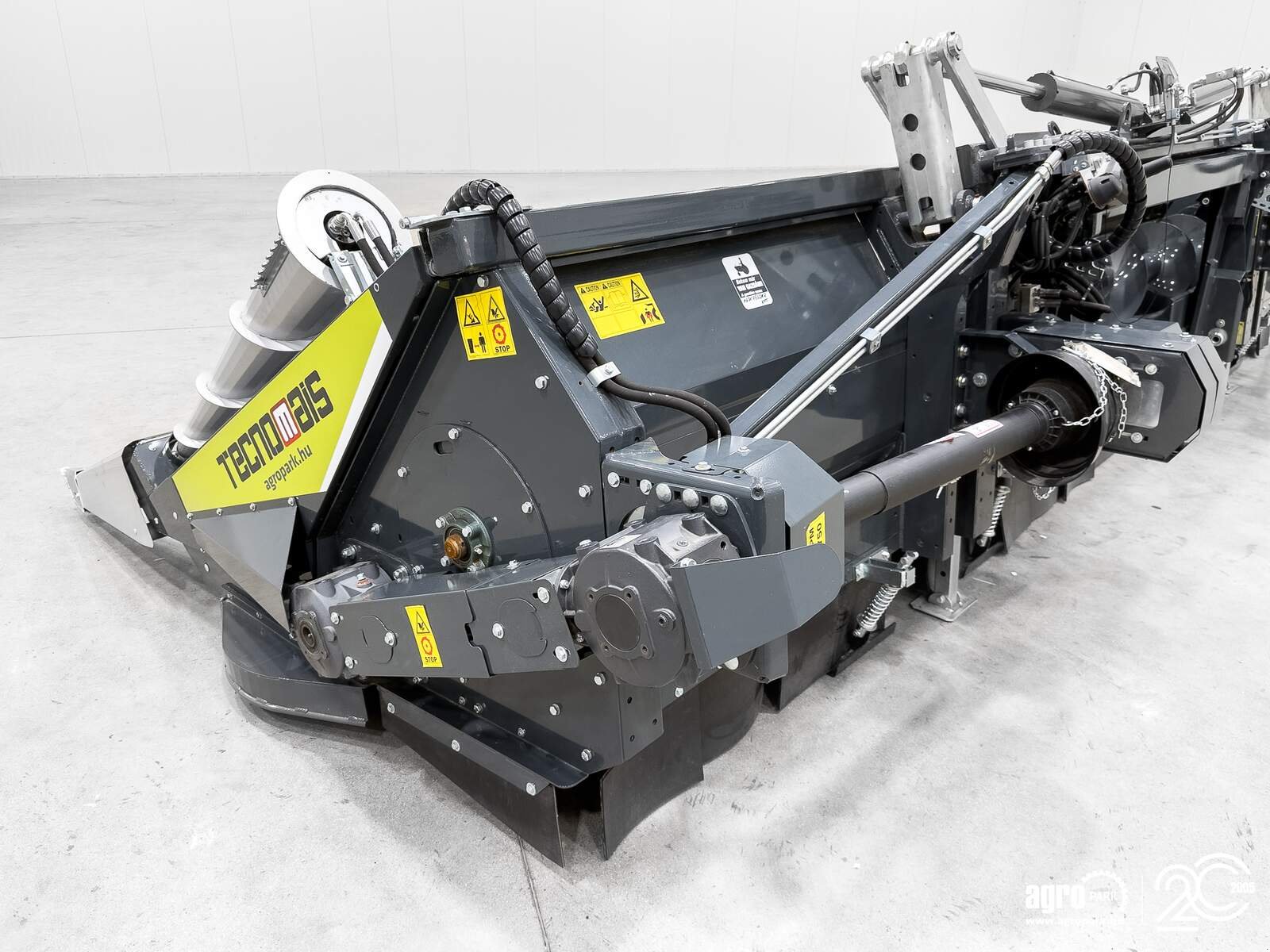 Schneidwerk tip Tecnomais TMRP4 8R-F UNUSED 8 row (75 cm), foldable corn header, for Claas Tucano and Lexion combines, Gebrauchtmaschine in Csengele (Poză 27)