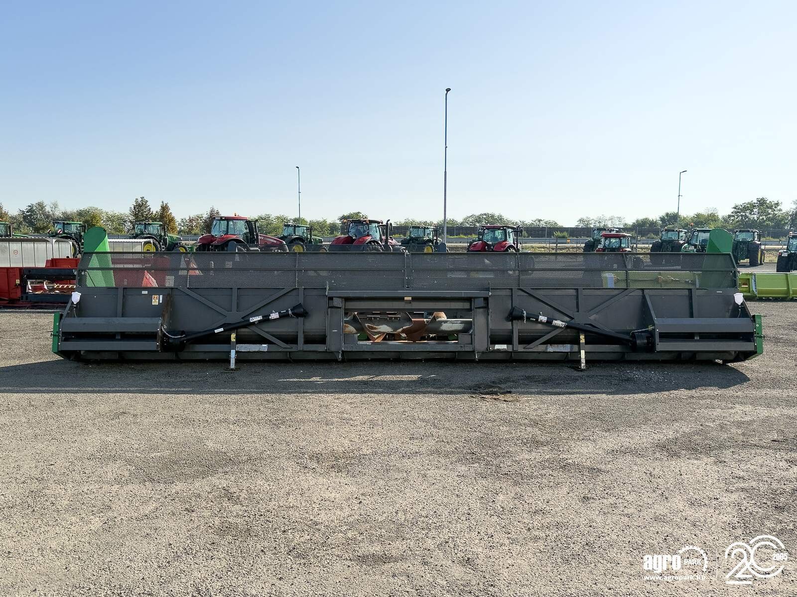 Schneidwerk typu Ziegler Sunflower Champion 12R John Deere 12 row sunflower header, 75 cm row distance, for John Deere S and T combines, Gebrauchtmaschine v Csengele (Obrázek 9)