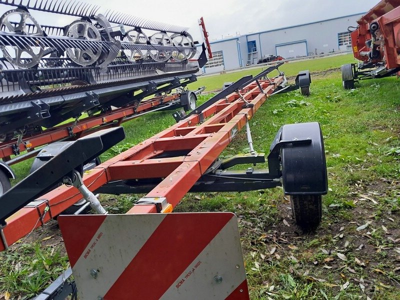 Schneidwerkswagen typu Case Cochet Schneidwerkswagen 4WD11 10,76 m, Neumaschine v Gülzow-Prüzen OT Mühlengeez (Obrázek 2)