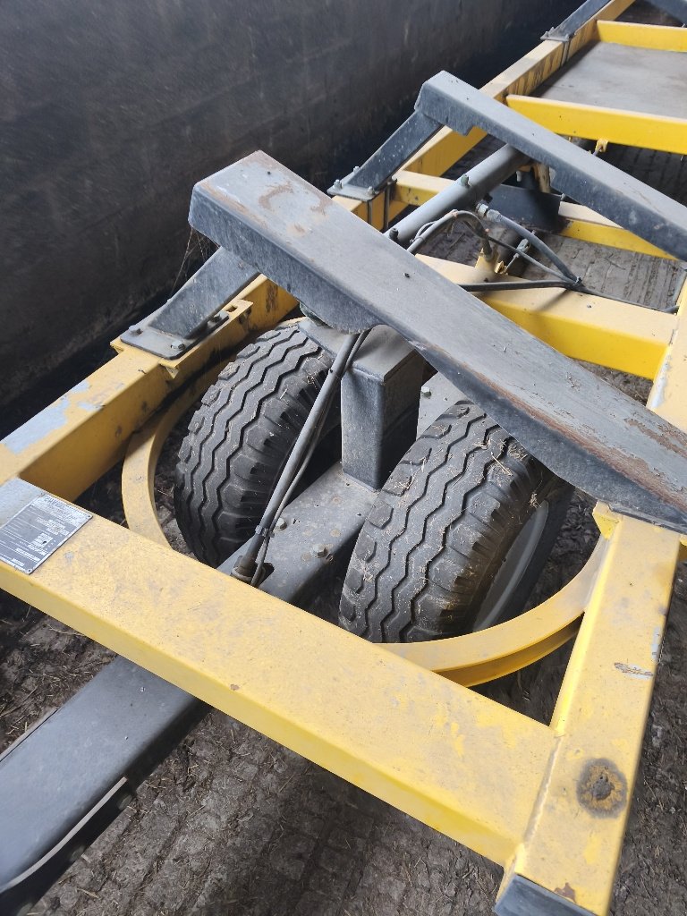 Schneidwerkswagen typu Cheval Liberte PC 1070, Gebrauchtmaschine v Lérouville (Obrázek 7)