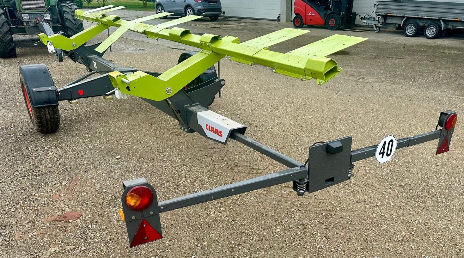 Schneidwerkswagen des Typs CLAAS Schneidwerkswagen, Neumaschine in Pfeffenhausen (Bild 1)