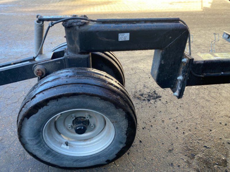 Schneidwerkswagen des Typs Massey Ferguson Skærebordsvogn, Gebrauchtmaschine in Hemmet (Bild 4)