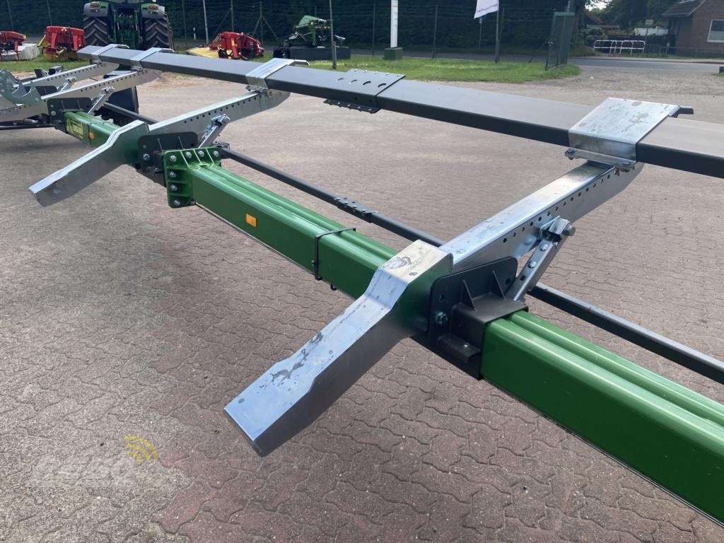 Schneidwerkswagen от тип Ziegler 4WT JD HD40X, Neumaschine в Albersdorf (Снимка 8)