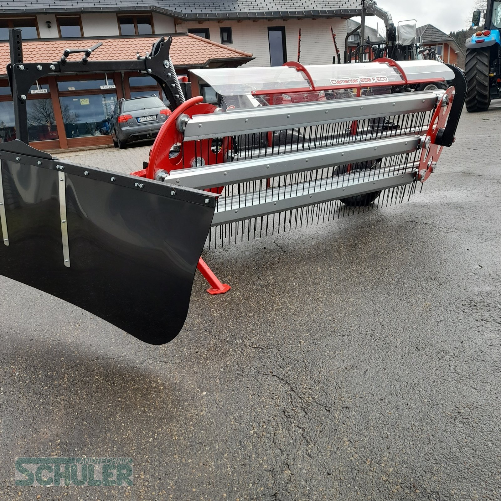 Schwader des Typs BB-Umwelttechnik Clementer 250 F ECO, Neumaschine in St. Märgen (Bild 10)