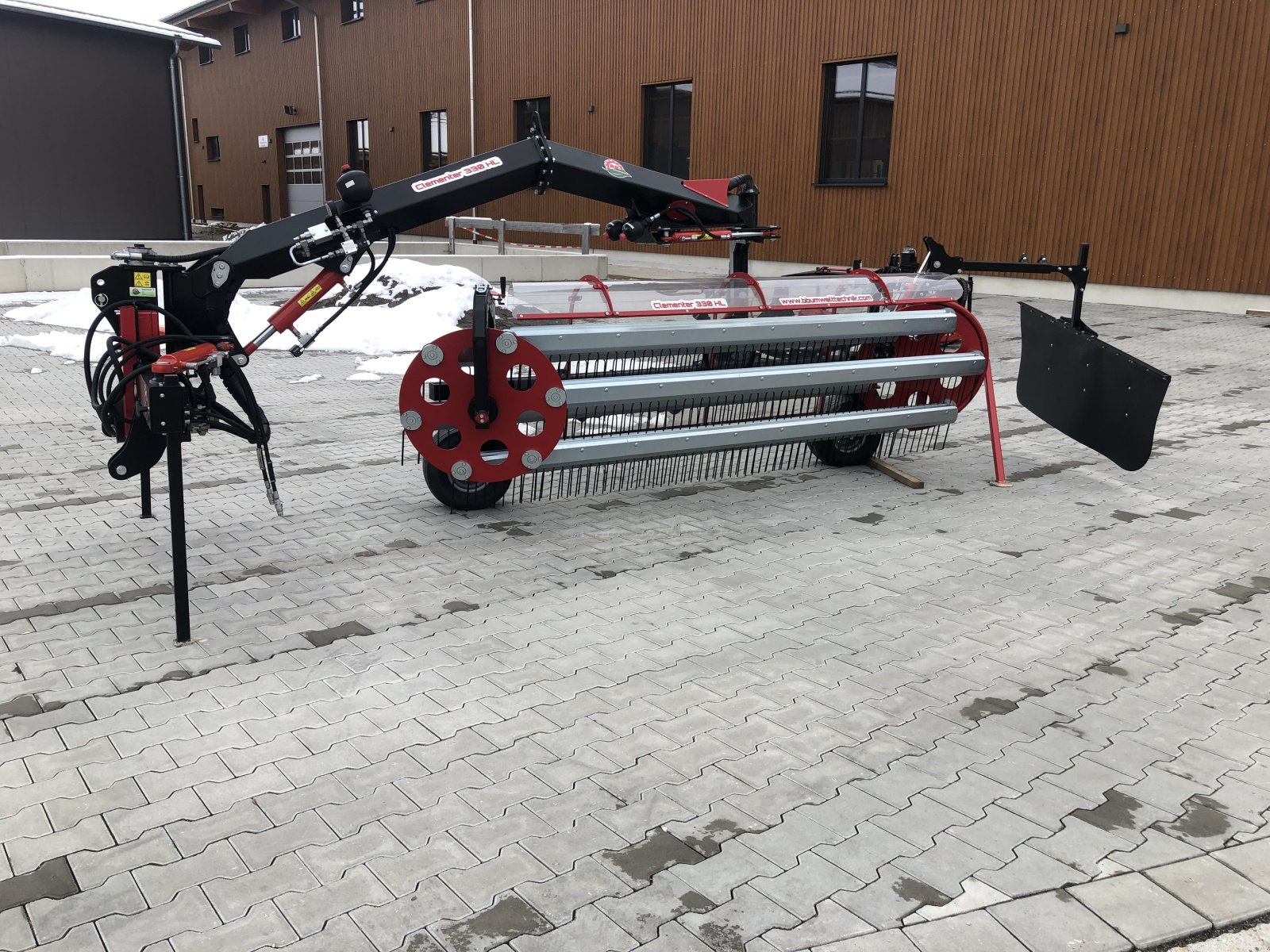 Schwader des Typs BB-Umwelttechnik Clementer 300 H, Gebrauchtmaschine in Roßhaupten (Bild 2)