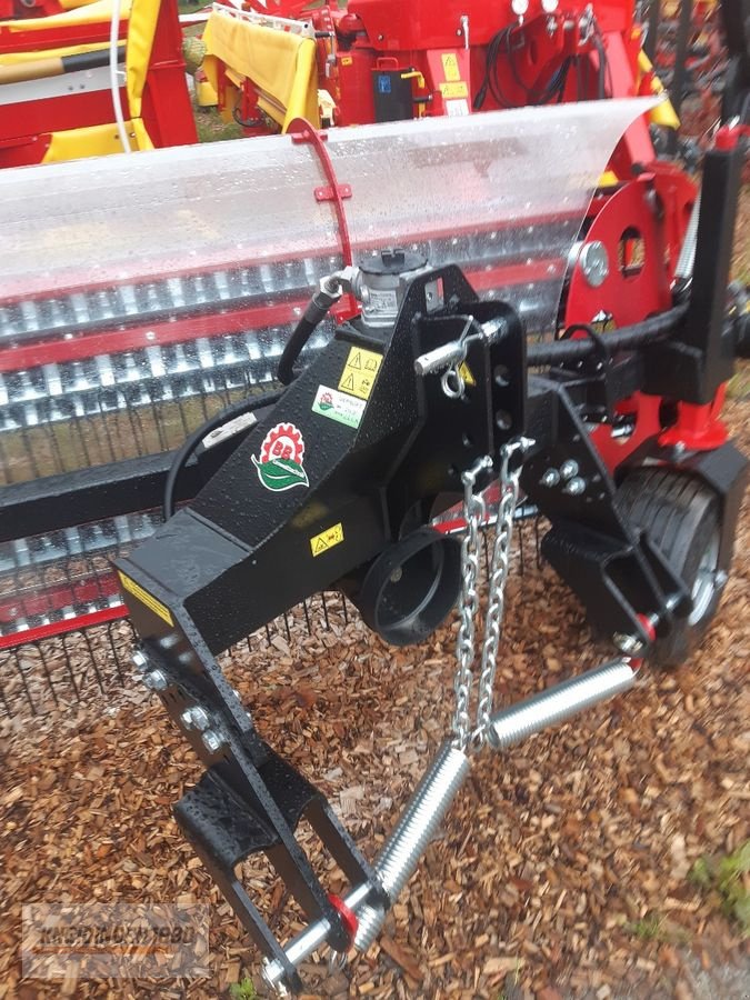 Schwader des Typs BB-Umwelttechnik Clementer 300F Eco, Gebrauchtmaschine in Altenfelden (Bild 2)