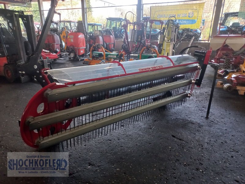 Schwader des Typs BB-Umwelttechnik Clementer 330 F Eco, Vorführmaschine in Wies (Bild 1)