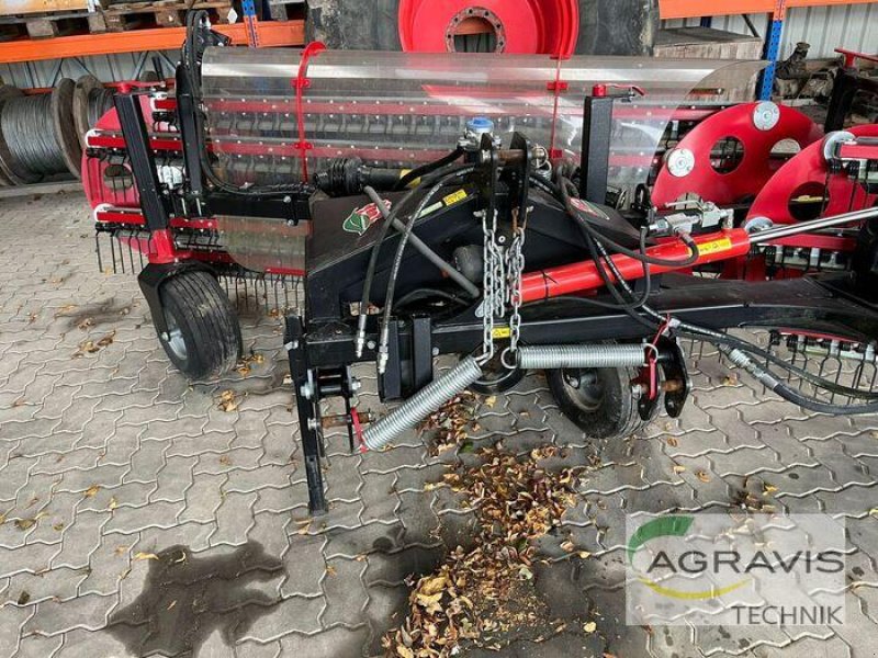 Schwader του τύπου BB-Umwelttechnik CLEMENTER550F, Gebrauchtmaschine σε Meschede-Remblinghausen (Φωτογραφία 1)