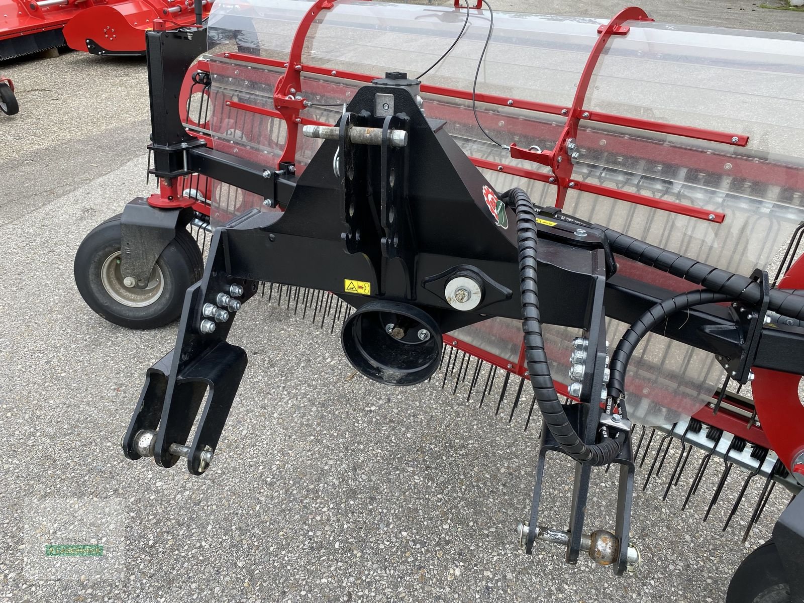 Schwader Türe ait BB-Umwelttechnik Kammschwader Clementer 300 F ECO Silage 6, Vorführmaschine içinde Wartberg (resim 4)