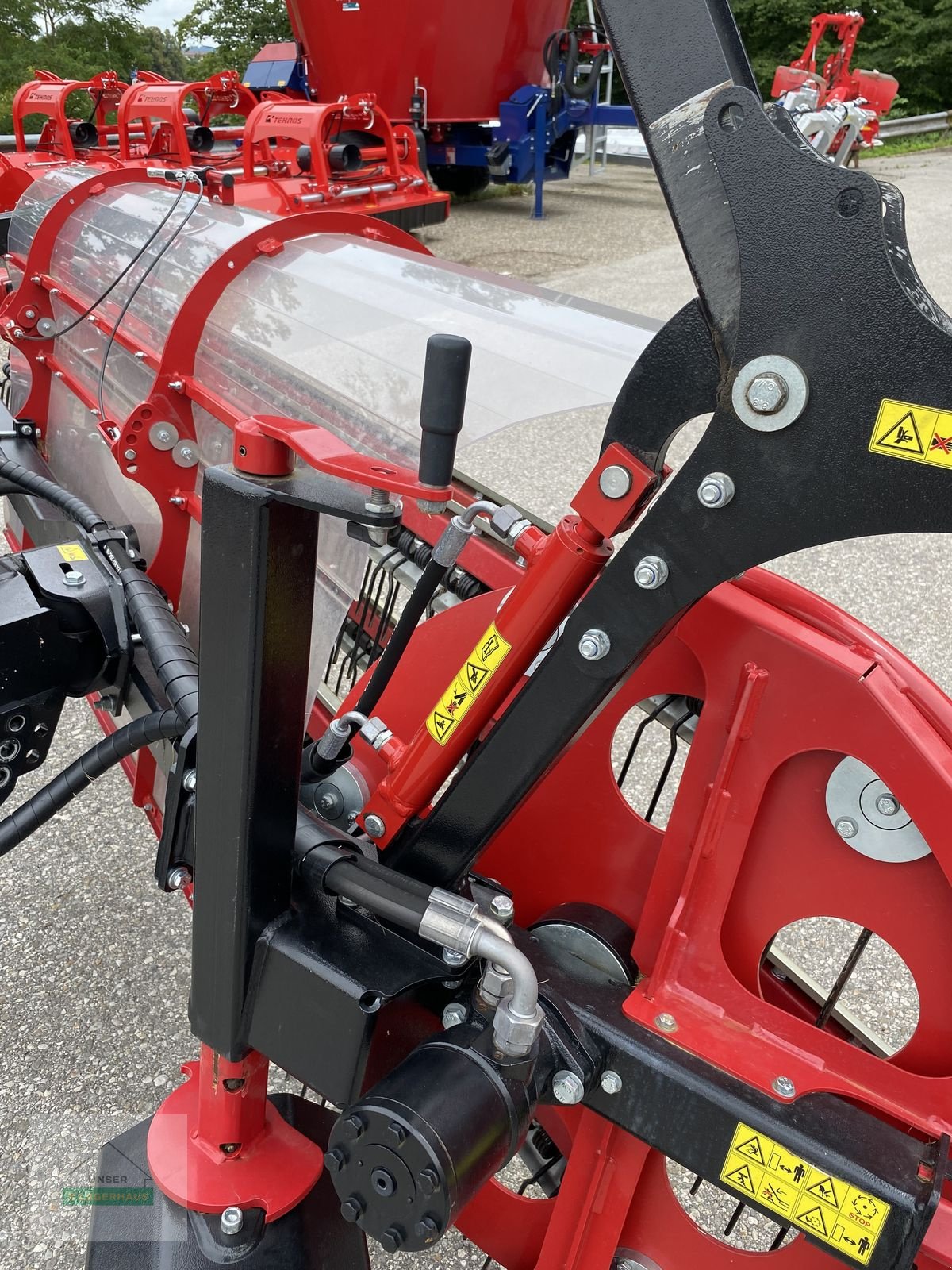 Schwader Türe ait BB-Umwelttechnik Kammschwader Clementer 300 F ECO Silage 6, Vorführmaschine içinde Wartberg (resim 5)